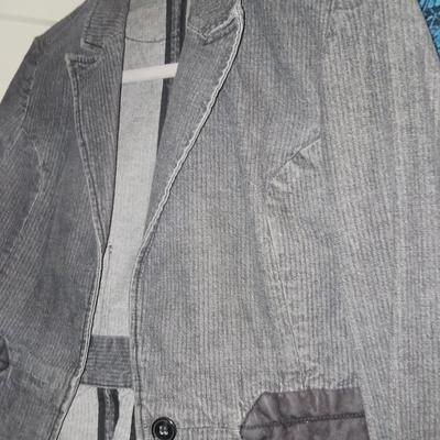 LADIES LIGHTWEIGHT JACKETS (6-8)