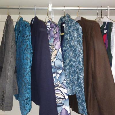 LADIES LIGHTWEIGHT JACKETS (6-8)