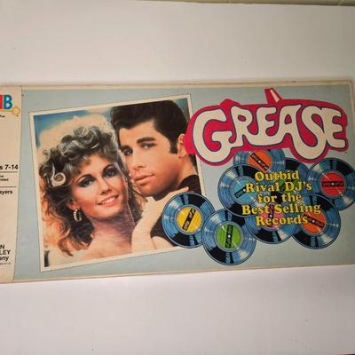 Sale Photo Thumbnail #376: Appears to be missing some of the bidding cards.

General disclaimer: this is a previously owned, antique/vintage/retro item. This means that the product may have imperfections or indication of previous wear. Photos taken are to the best of our ability an