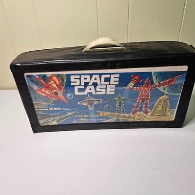 Sale Photo Thumbnail #424: General disclaimer: this is a previously owned, antique/vintage/retro item. This means that the product may have imperfections or indication of previous wear. Photos taken are to the best of our ability and represent the item as accurately as possible. Th