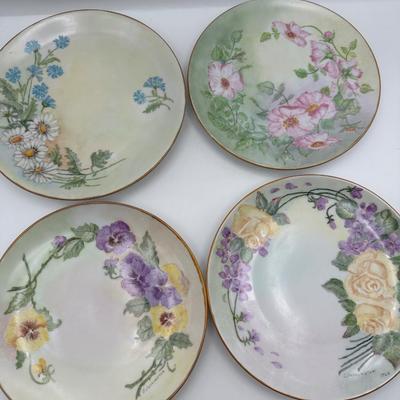 Set of 15 Hand-Painted Floral Porcelain Plates – Signed C. Farrington