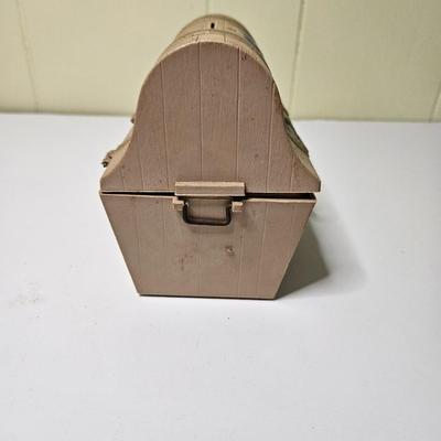 Sale Photo Thumbnail #515: General disclaimer: this is a previously owned, antique/vintage/retro item. This means that the product may have imperfections or indication of previous wear. Photos taken are to the best of our ability and represent the item as accurately as possible. Th