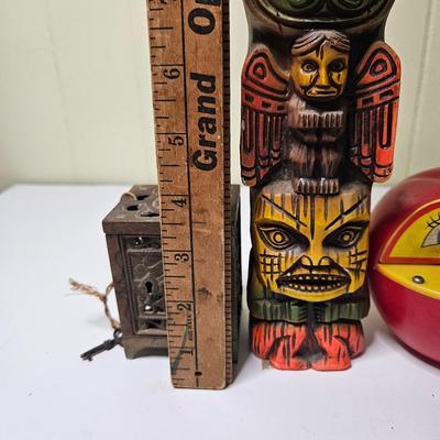 Sale Photo Thumbnail #539: General disclaimer: this is a previously owned, antique/vintage/retro item. This means that the product may have imperfections or indication of previous wear. Photos taken are to the best of our ability and represent the item as accurately as possible. Th