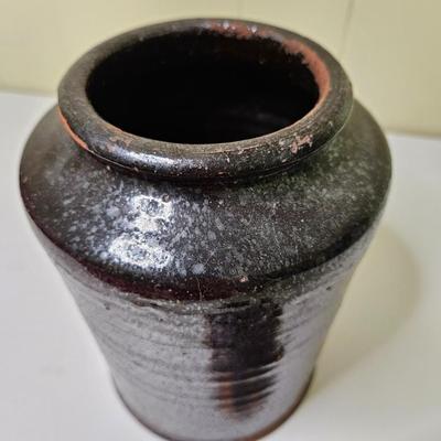 Sale Photo Thumbnail #740: Don't believe the lid included actually goes with the crock but including it in the lot,

General disclaimer: this is a previously owned, antique/vintage/retro item. This means that the product may have imperfections or indication of previous wear. Photos