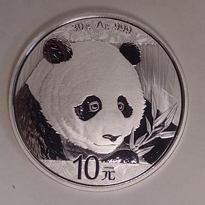 2018 Chinese 10 Yuan Silver 30gram Coin Uncirculated (#143)