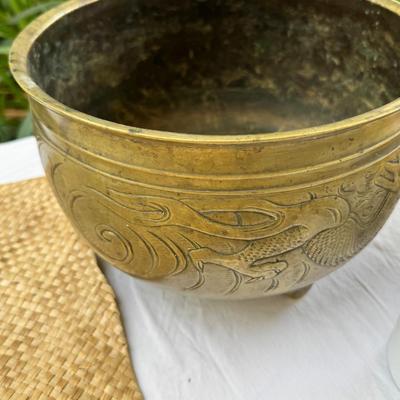 Woven matt Vintage islander, MCM cake stand with cover, Brass dragon bowl