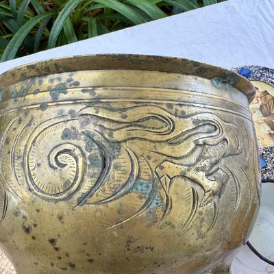 Woven matt Vintage islander, MCM cake stand with cover, Brass dragon bowl