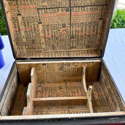 Woven matt Vintage islander, MCM cake stand with cover, Brass dragon bowl