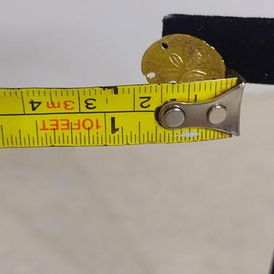 14K Yellow Gold Sand Dollar Design Post Earrings 3.2 grams (#4)