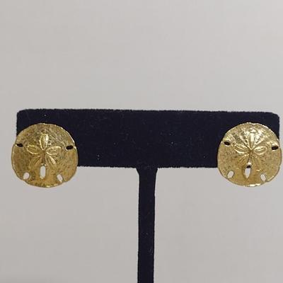 14K Yellow Gold Sand Dollar Design Post Earrings 3.2 grams (#4)