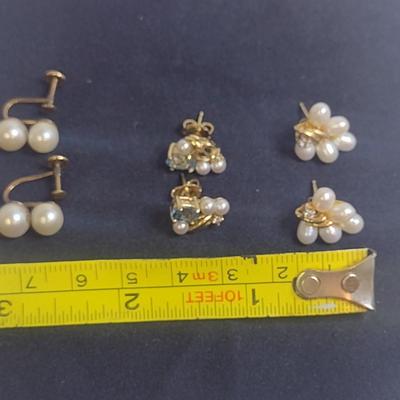 Set of Three 14K Yellow Gold and Pearl Earrings 9.6 Total Weight grams (#5)