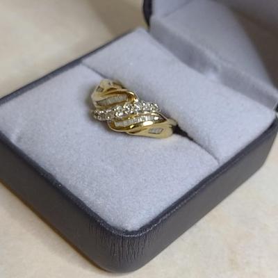 14K Yellow Gold White Diamond Anniversary Ring Size 5.5 Total Weight 4.2 grams (#10)