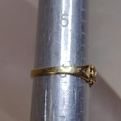 14K Yellow Gold Diamond Cut Shaped Solid Band Ring Size 6 Total Weight 1.7 grams (#13)