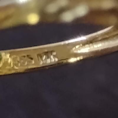 14K Yellow Gold Diamond and Emerald Flower Petal Shaped Ring Size 7.5 Total Weight 2.9 grams (#14)