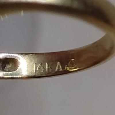 14K Yellow Gold Diamond Designer Ring Size 3.5 Total Weight 3.2 grams (#15)