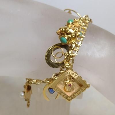 14 Karat Yellow Gold Bracelet with Charms- Approx 7" Long and Total Weight 30.5 Grams (#18)