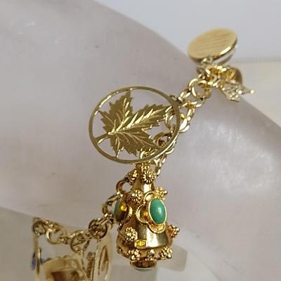 14 Karat Yellow Gold Bracelet with Charms- Approx 7" Long and Total Weight 30.5 Grams (#18)