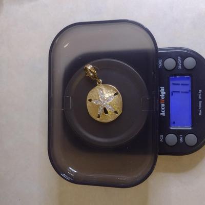 14K Yellow Gold with Diamond Accent Sand Dollar Charm/Pendant Total Weight 7.1 grams (#22)