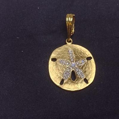 14K Yellow Gold with Diamond Accent Sand Dollar Charm/Pendant Total Weight 7.1 grams (#22)
