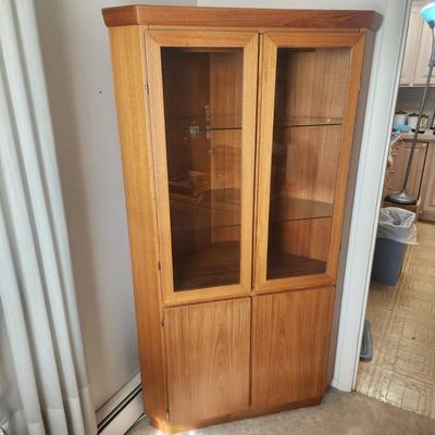 Skovby Mobelfabrink Danish Mid Century MCM Corner Cabinet w Light 37x21x66