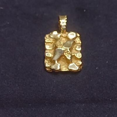 14K Yellow Gold Nugget Design Pendant Total Weight 3.6 grams (#24)