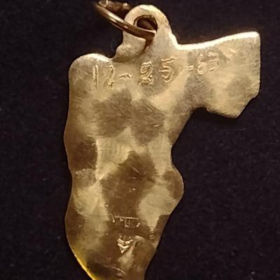 14K Yellow Gold Nassau Island Design Pendant Total Weight 1.3 grams (#25)