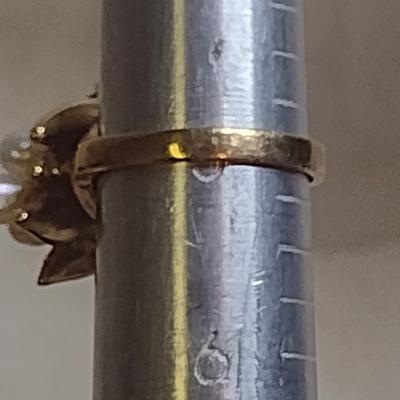 10K Yellow Gold Pearl and Jade Designer Ring Size 5 Total Weight 5.6 grams (#27)