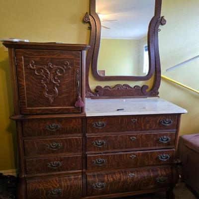 Dresser