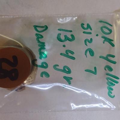 10K Yellow Gold Insignia Ring Size 7 Total Weight 13.4 grams (#28)