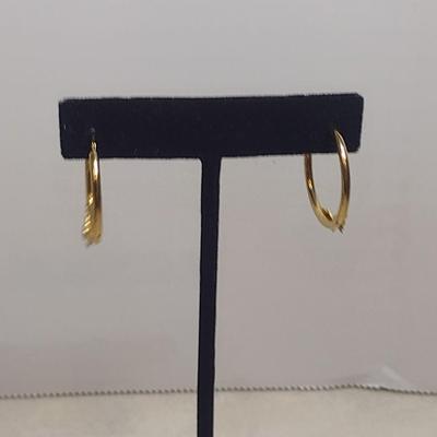 10K Yellow Gold Heart Accent Hoop Earrings Total Weight 1.6 grams (#29)