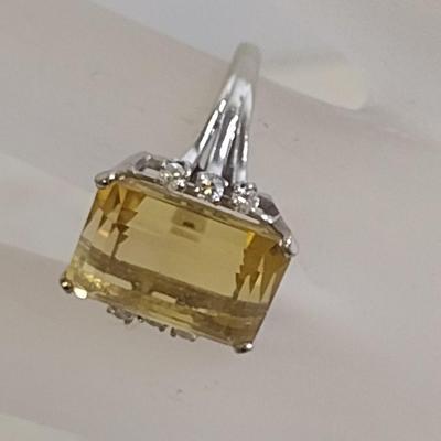 18K White Gold Emerald Cut Citrine and Diamond Cocktail Ring Size 6 Total Weight 6.1 grams (#30)