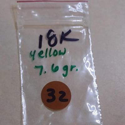 18K Yellow Gold Round Cabochons Charm Pendant Total Weight 7.6 grams (#32)