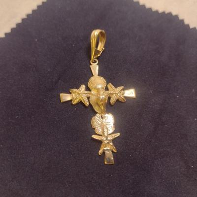 14K Yellow Gold Starfish and Sand Dollar Cross Charm Pendant Total Weight 7.7 grams (#34)