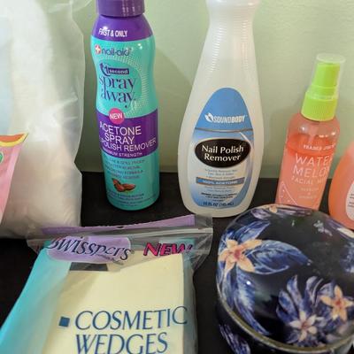 Variety Of Nail Polish Cleen Beauty Wipes (SB)