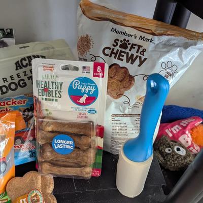 Assortment Of Dog Treats & Trimmer #7 (G)
