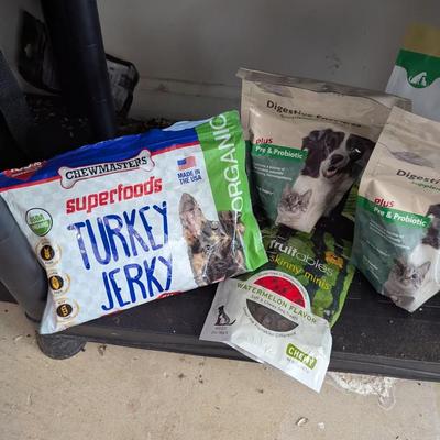Assortment Of Dog Treats & Trimmer #7 (G)