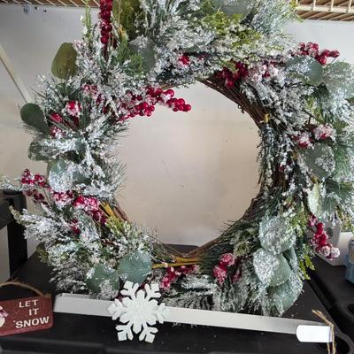 Christmas Decorations (G)