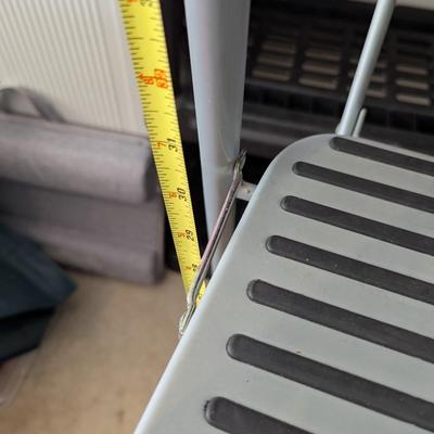 COSCO Step Ladder (G)