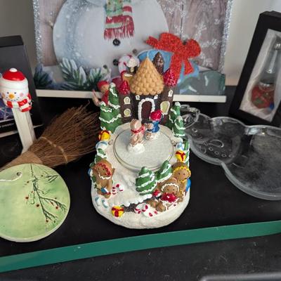 Collection Of Christmas Decorations (G)