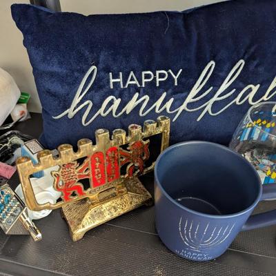 Hanukkah Decorations (G)