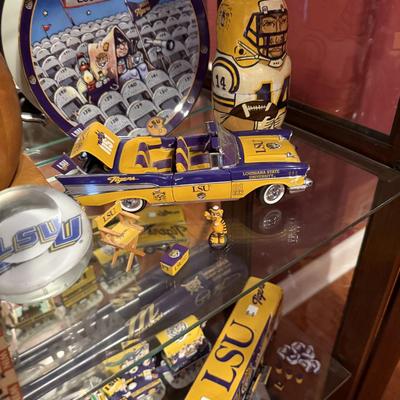LSU paraphernalia
