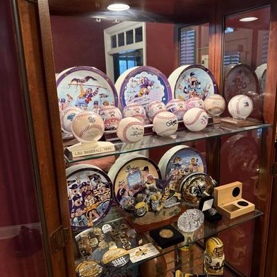 LSU paraphernalia