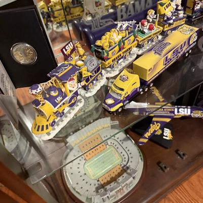 LSU paraphernalia