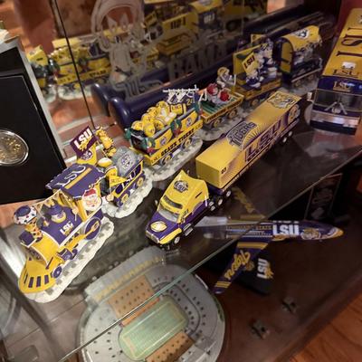 LSU paraphernalia