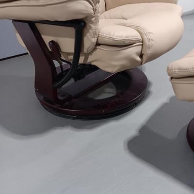 RECLINING LEATHER CHAIR WITH OTTOMAN