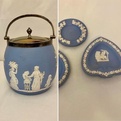 Wedgwood English China - Biscuit Barrel & Plates(O-MG)