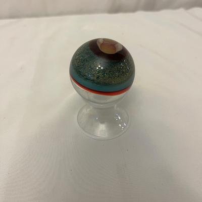 Glass Vortex & Two Magnifying Glasses (O-MG)