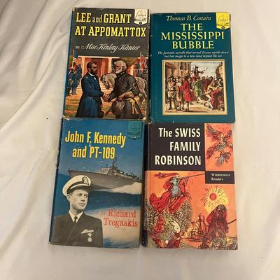 Vintage Classic Books (O-MG)