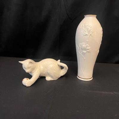 Lenox Masterpiece Vase & Lenox Cat (O-MG)