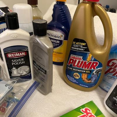 Cleaning Supplies (U)